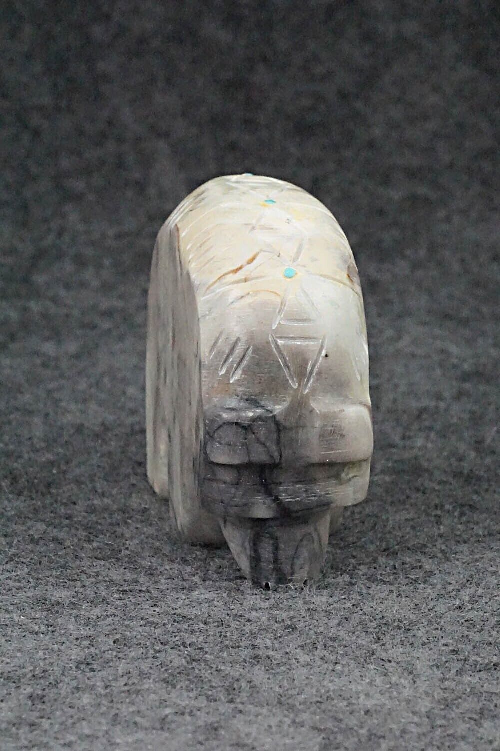 Bear Zuni Fetish Carving - Ronnie Lunasee