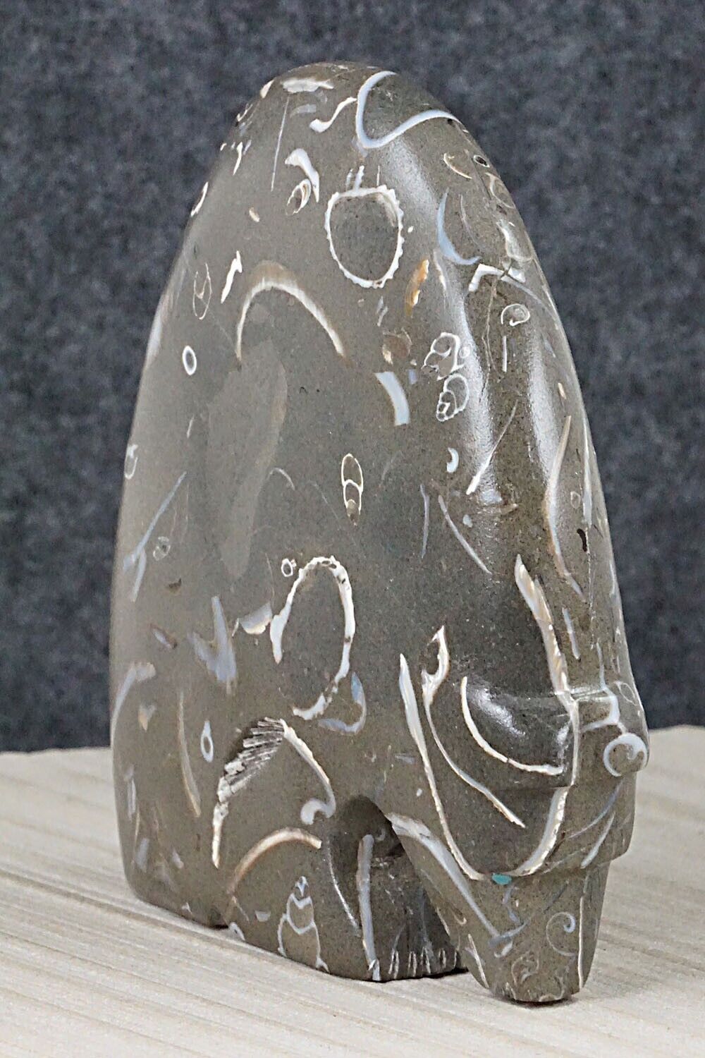 Bear Zuni Fetish Carving - Andres Lementino