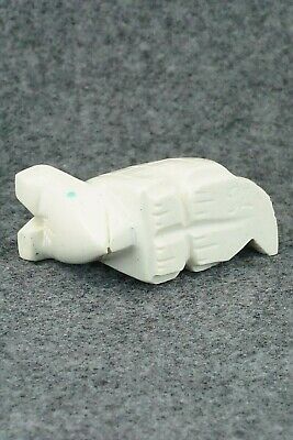 Armadillo Zuni Fetish Carving - Gilbert Lonjose