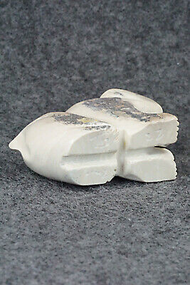 Bear Zuni Fetish Carving - Gilbert Lonjose