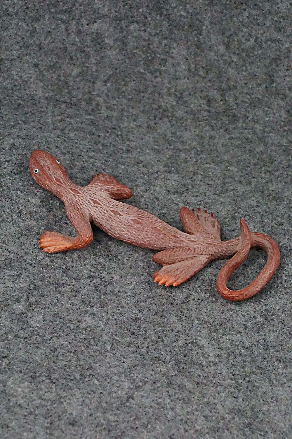 Lizard Zuni Fetish Carving - Travis Lasiloo