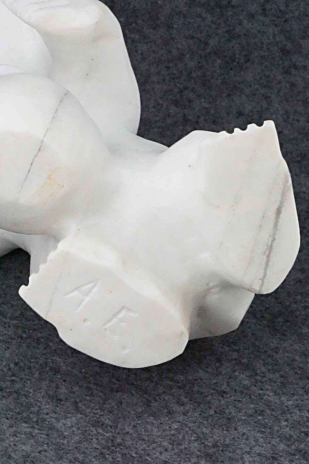 Bear Zuni Fetish Carving - Albert Eustace