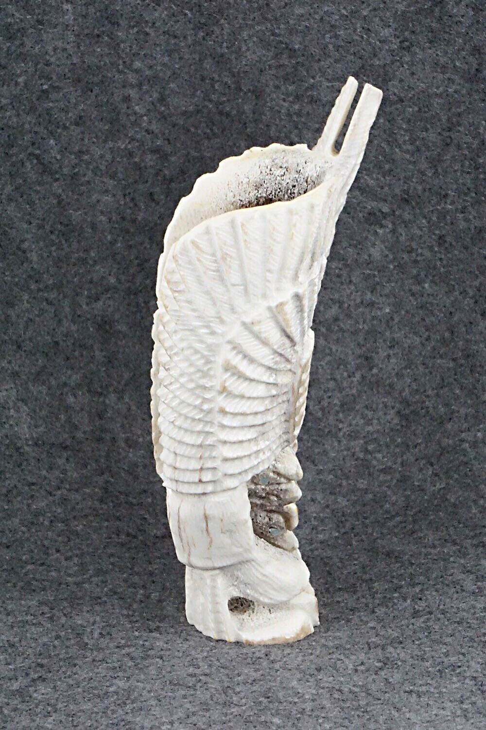 Eagle Zuni Fetish Carving - Jerrold Lahaleon