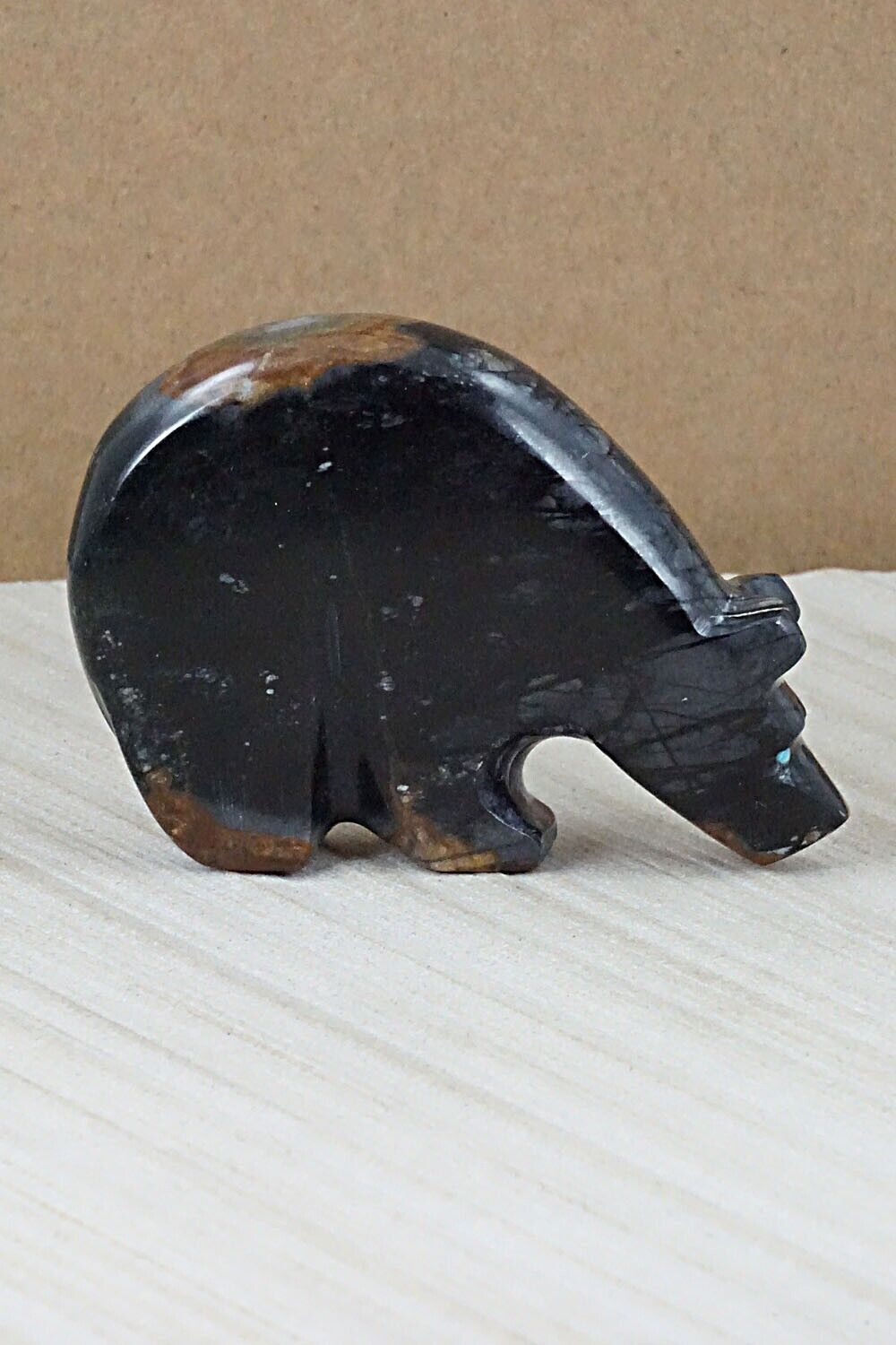 Bear Zuni Fetish Carving - Rodney Laiwakete