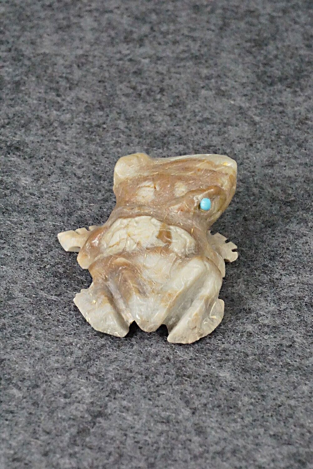 Frog Zuni Fetish Carving - Dana Malani