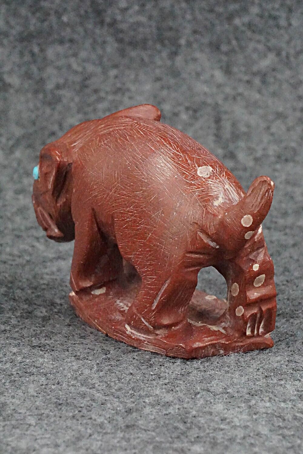 Boar Zuni Fetish Carving - Derrick Kaamasee