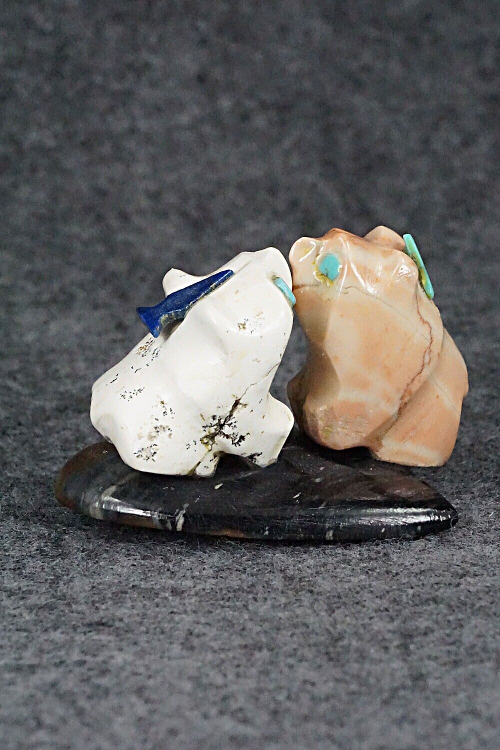 Bear Zuni Fetish Carving - Della Haloo