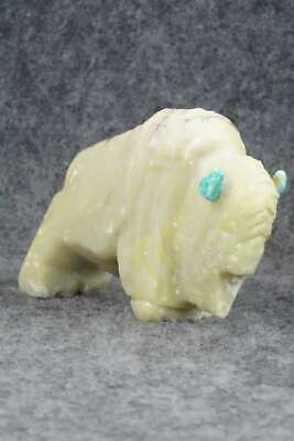 Buffalo Zuni Fetish Carving - Kevin Quam