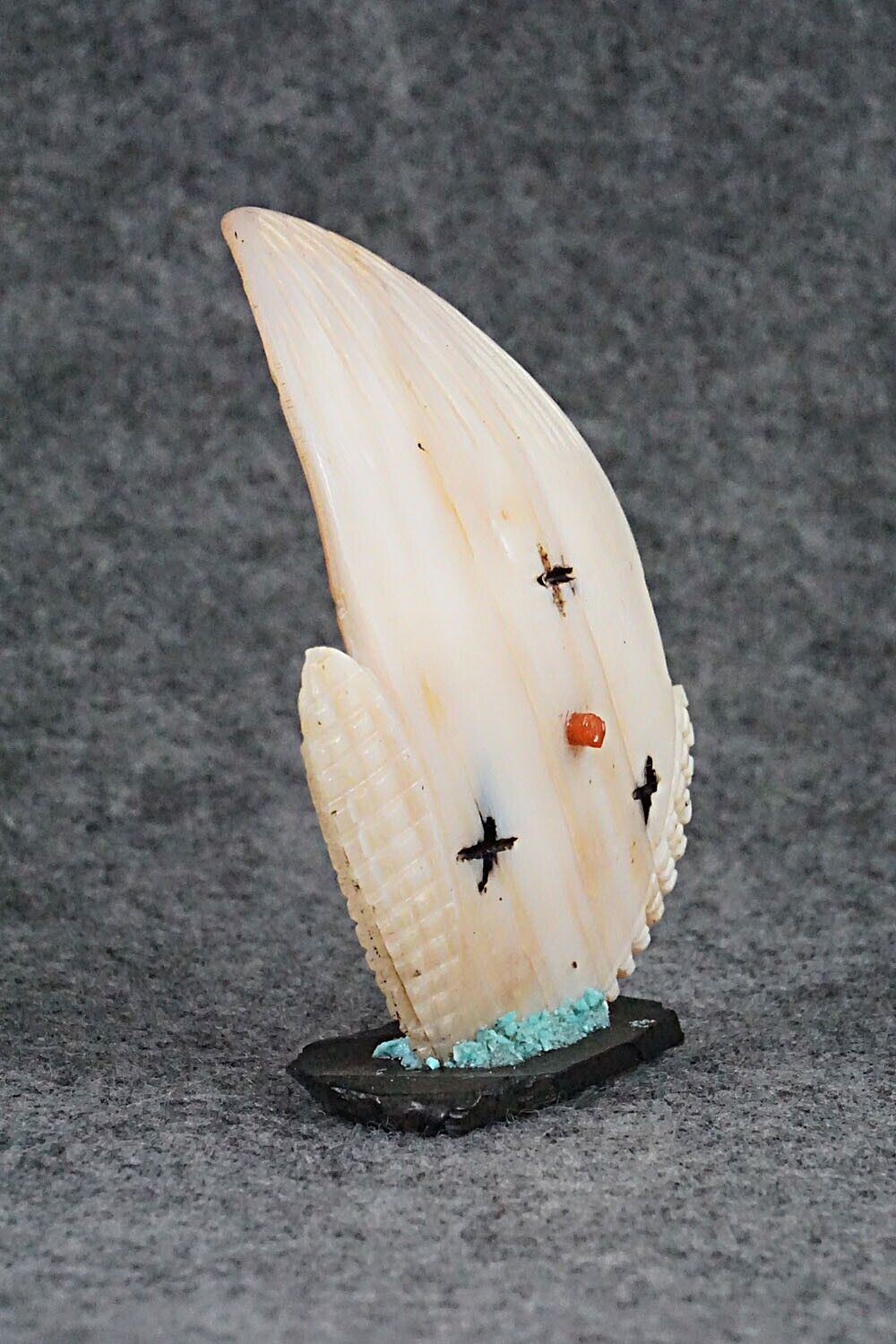 Corn Maiden Zuni Fetish Carving - Stuart Quandelacy