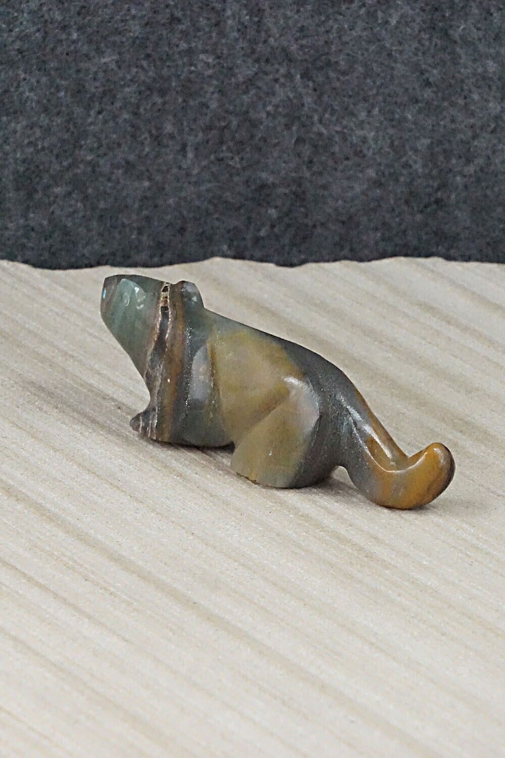 Mountain Lion Zuni Fetish Carving - David Chavez