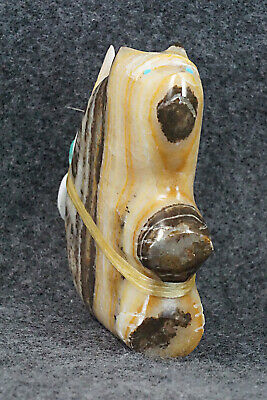 Bear Zuni Fetish Carving - Daphne Quam