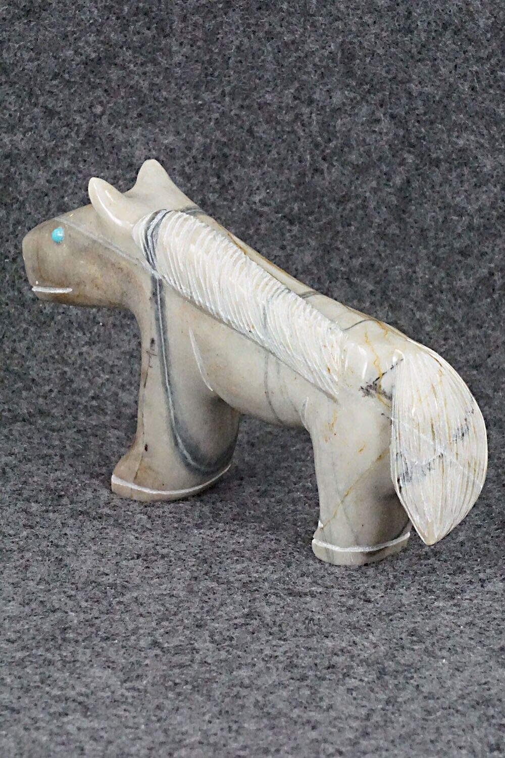 Horse Zuni Fetish Carving - Shannon Calavaza