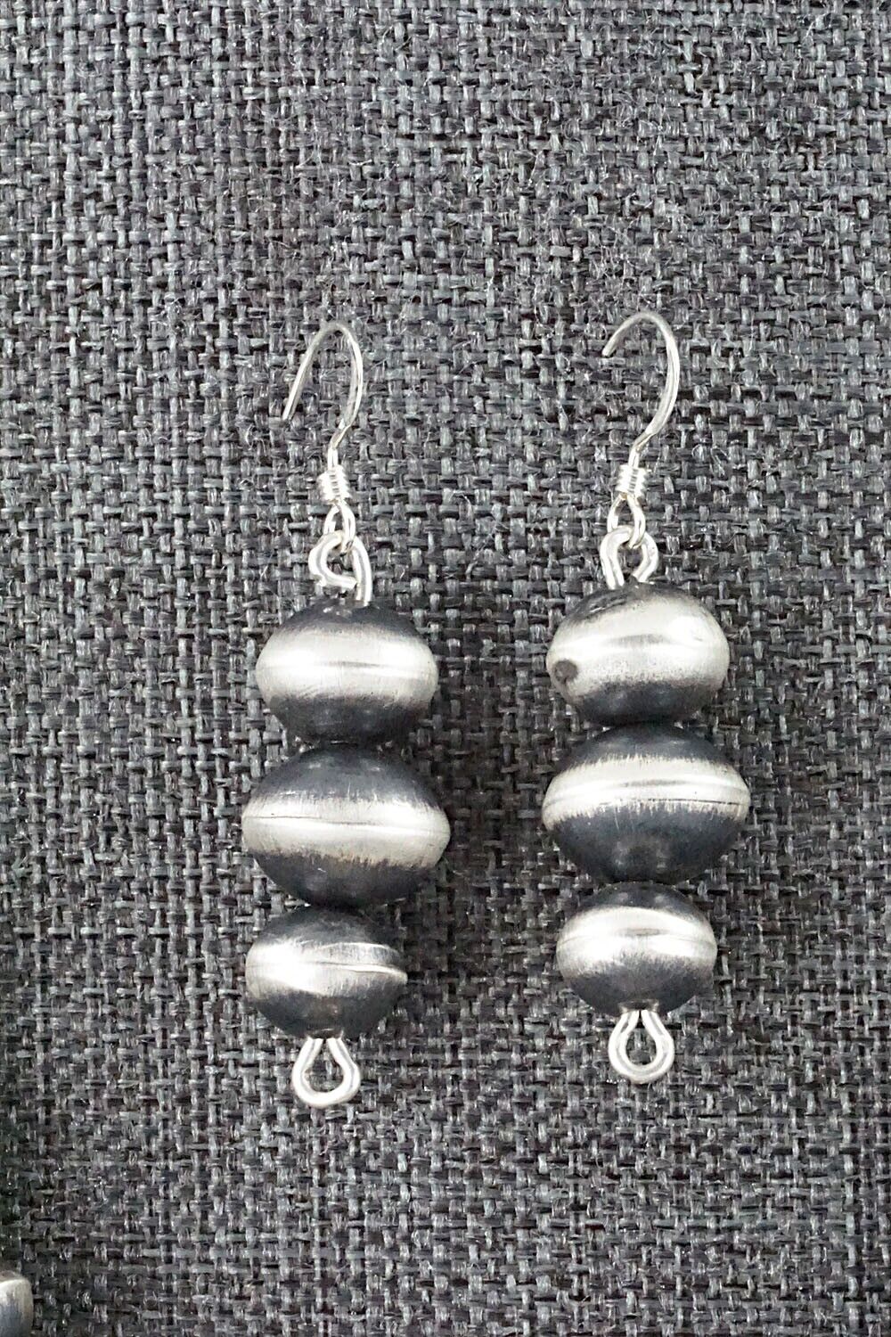 Sterling Silver Navajo Pearl Necklace & Earrings - Presley Haley