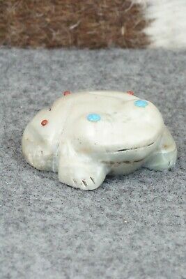 Frog Zuni Fetish Carving - Gordon Poncho