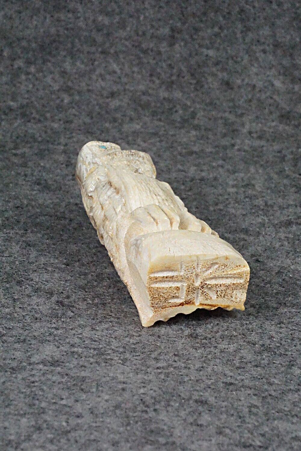 Eagle Zuni Fetish Carving - Jerrold Lahaleon