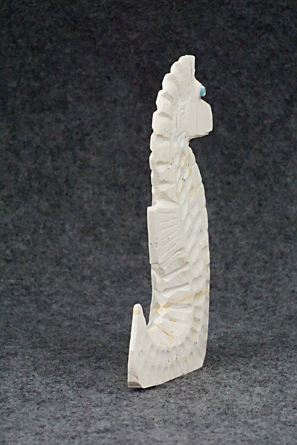 Seahorse Zuni Fetish Carving - Derrick Kaamasee