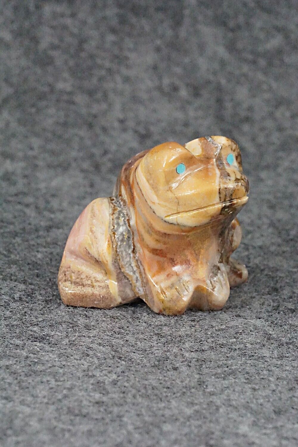 Frog Zuni Fetish Carving - Andres Lementino