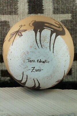 Zuni Pottery - Tara Edaakie