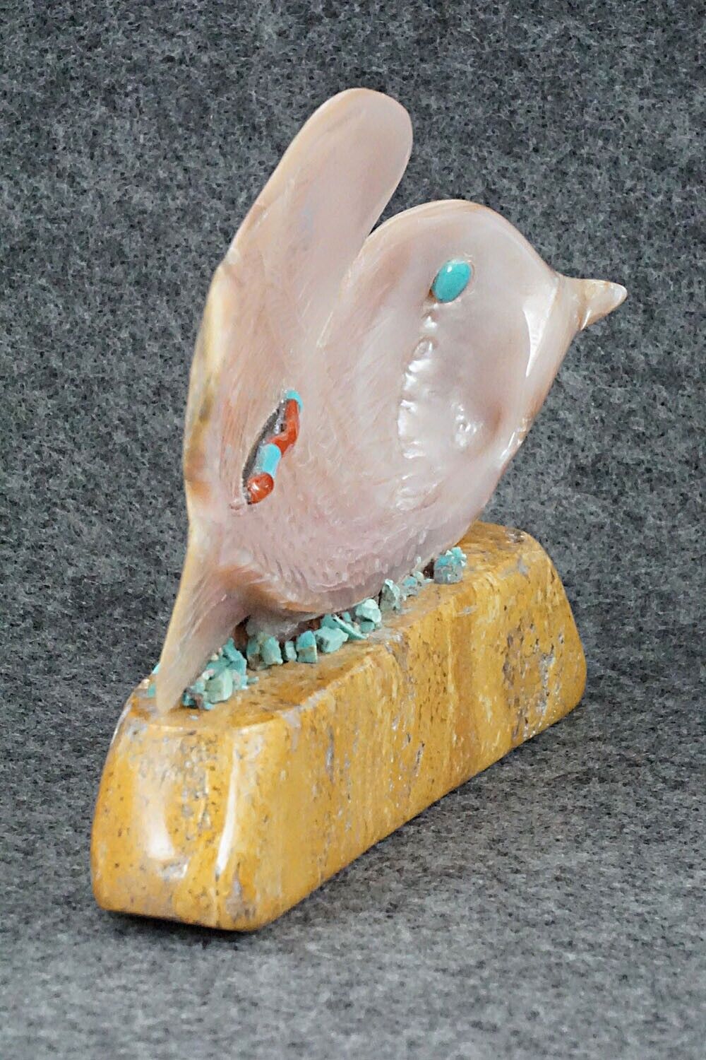 Bird Zuni Fetish Carving - Daniel Chattin