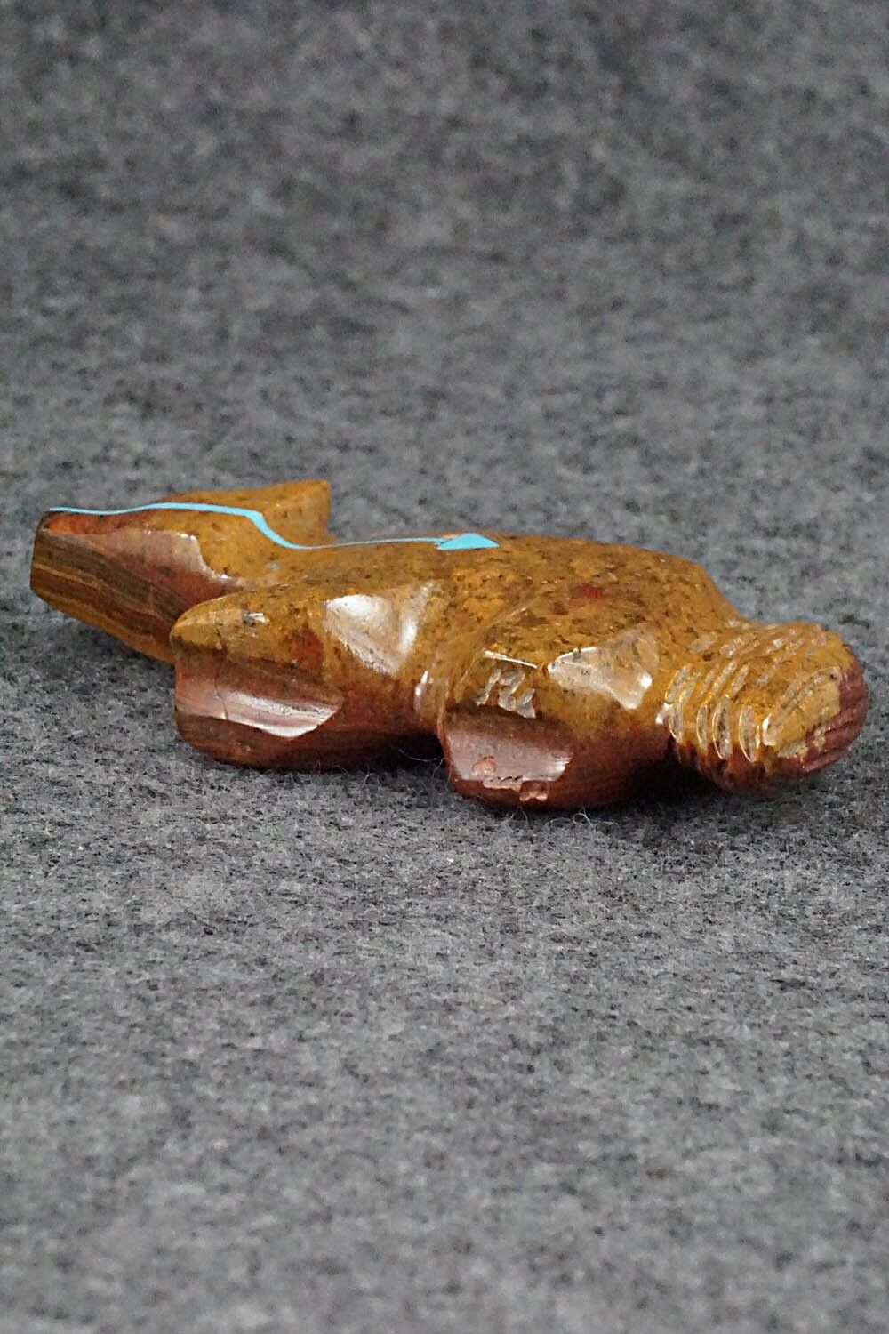 Wolf Zuni Fetish Carving - Rodney Laiwakete