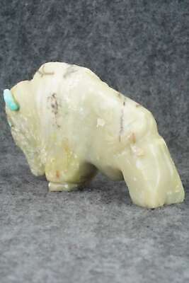 Buffalo Zuni Fetish Carving - Kevin Quam