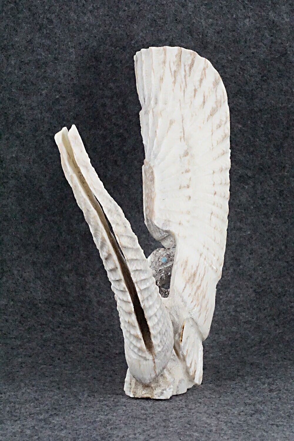 Eagle Zuni Fetish Carving - Jerrold Lahaleon