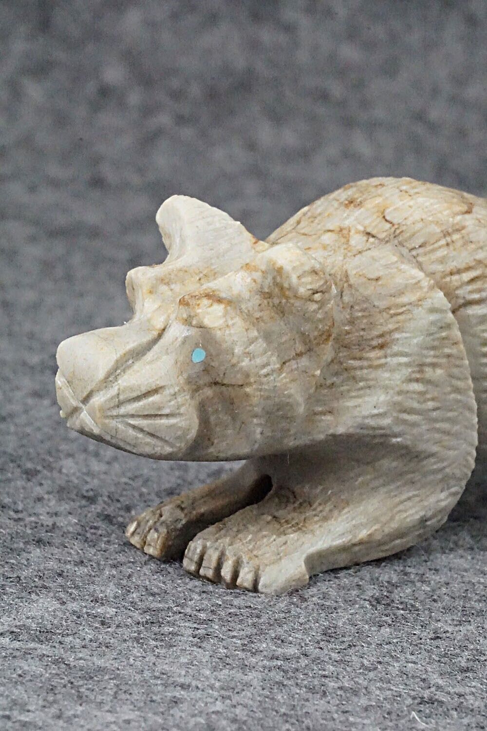 Mountain Lion Zuni Fetish Carving - Tony Mackel