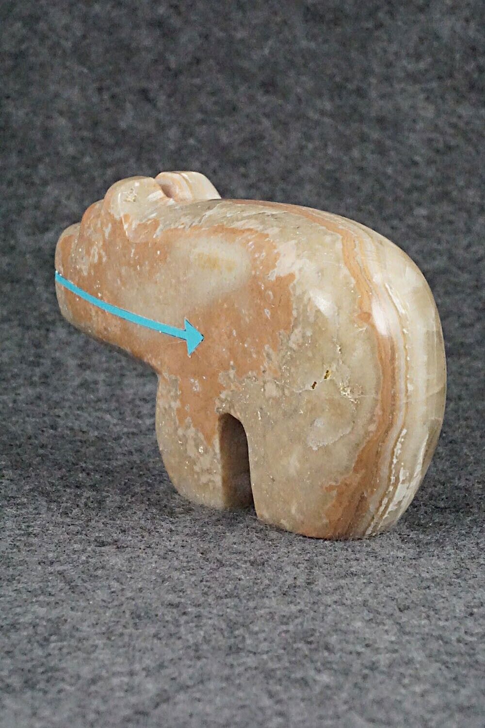 Bear Zuni Fetish Carving - Bernard Laiwakete