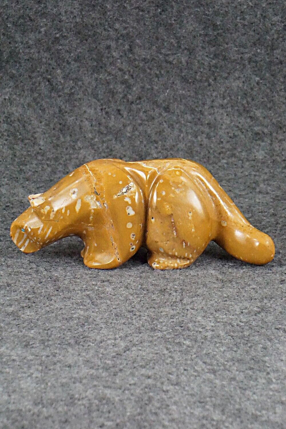 Mountain Lion Zuni Fetish Carving - Rosella Soseeah