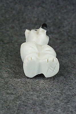 Bear Zuni Fetish Carving - Tim Lementino