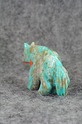 Wolf Zuni Fetish Carving - Andres Quandelacy