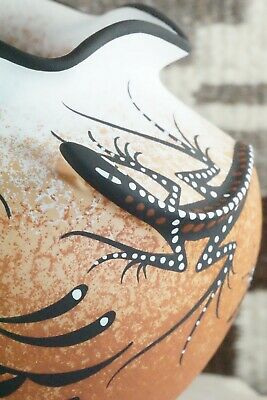 Zuni Pottery - Deldrick Cellicion
