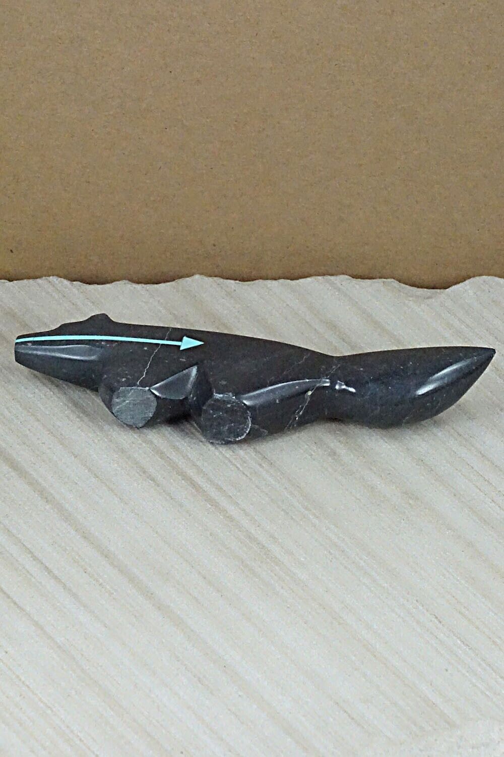 Wolf Zuni Fetish Carving - Bernard Laiwakete