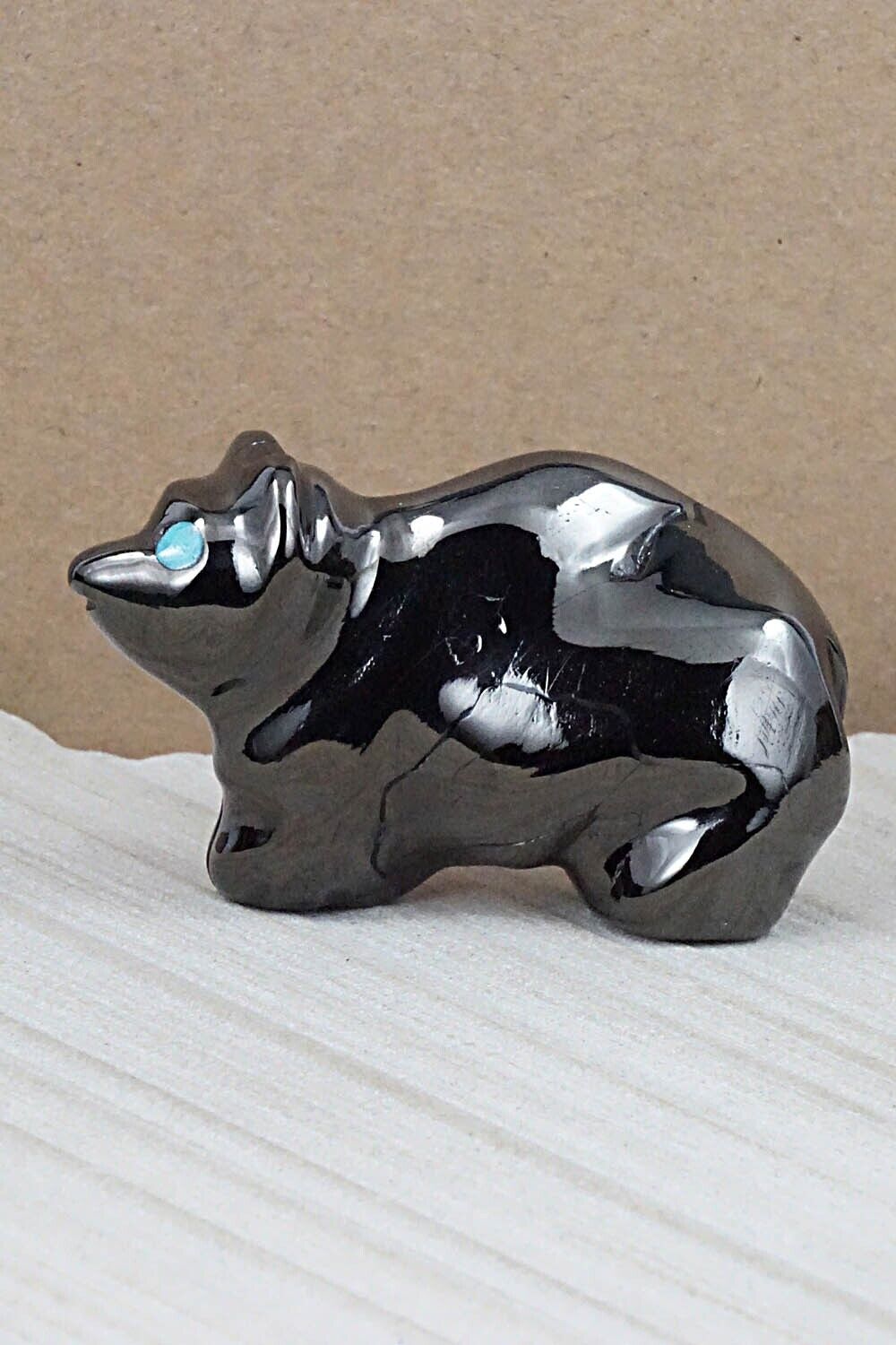 Bear Zuni Fetish Carving - Daniel Chattin