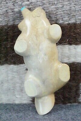 Badger Zuni Fetish Carving - Enrike Leekya