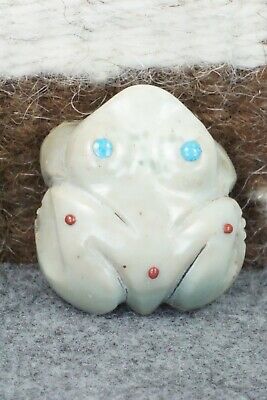 Frog Zuni Fetish Carving - Gordon Poncho