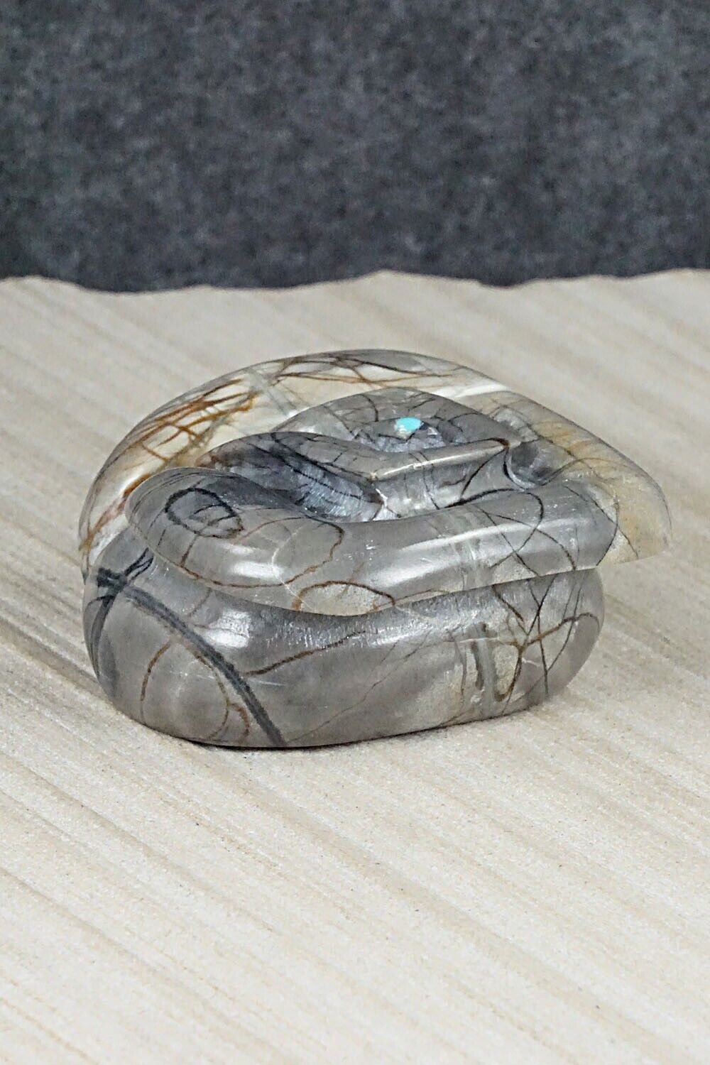 Snake Zuni Fetish Carving - Shannon Calavaza