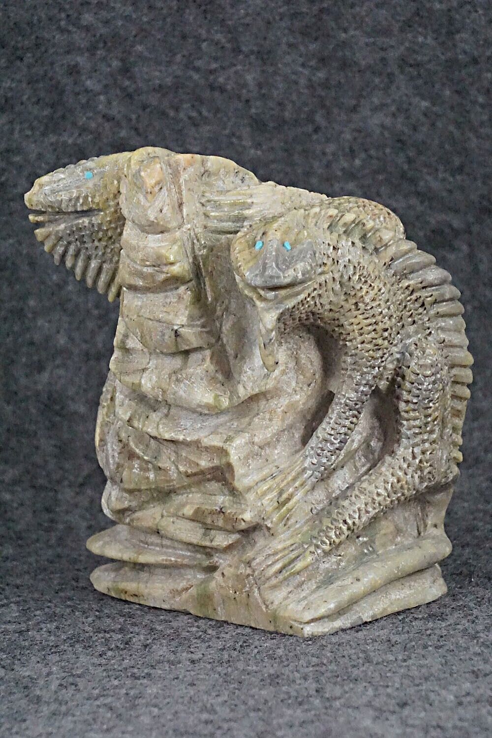 Iguana Zuni Fetish Carving - Calvin Weeka