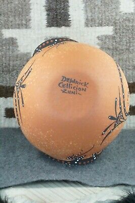 Zuni Pottery - Deldrick Cellicion