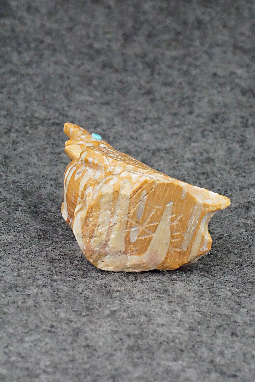 Quail Zuni Fetish Carving - Derrick Kaamasee