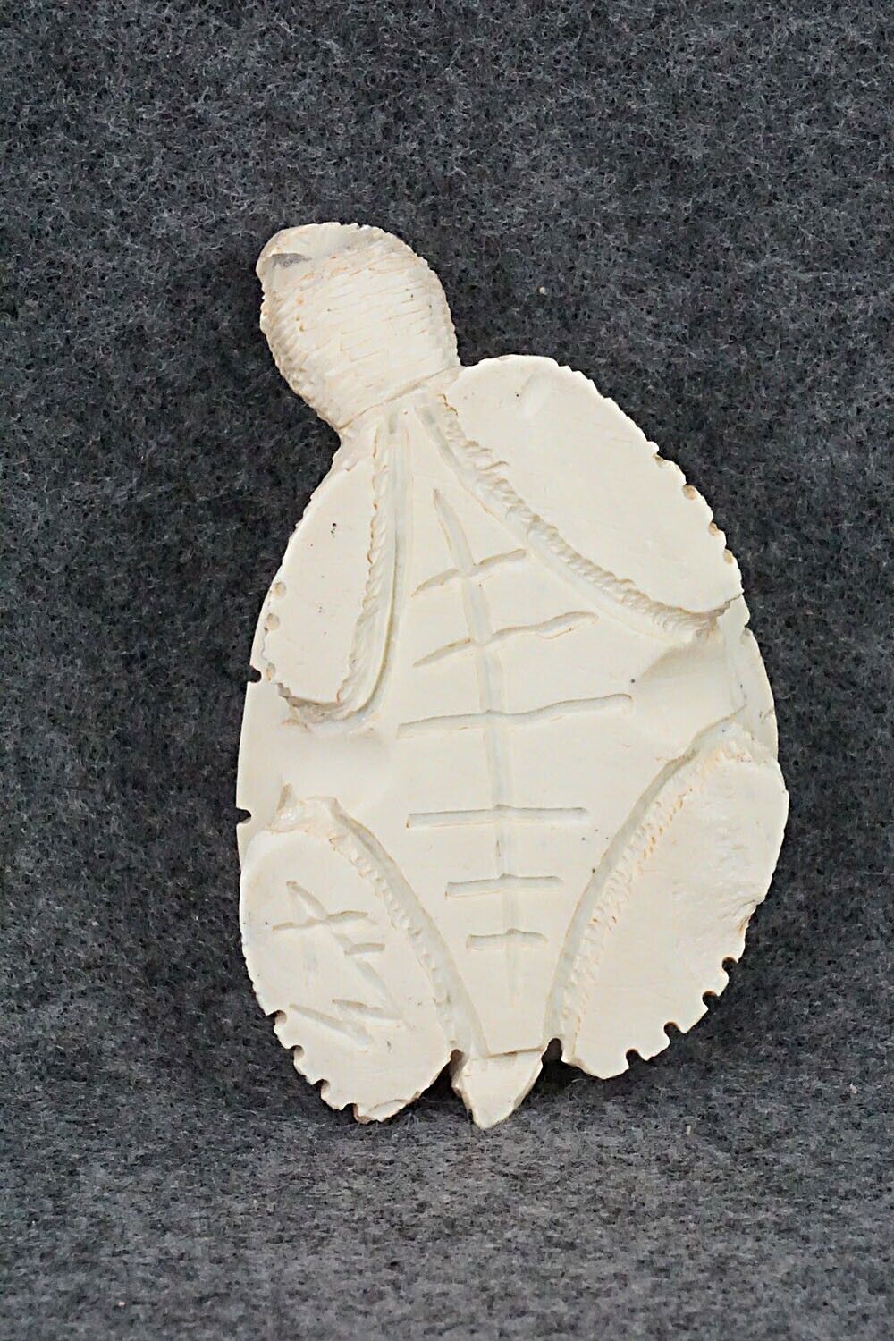 Turtle Zuni Fetish Carving - Adrian Cachini
