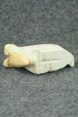 Armadillo Zuni Fetish Carving - Gilbert Lonjose