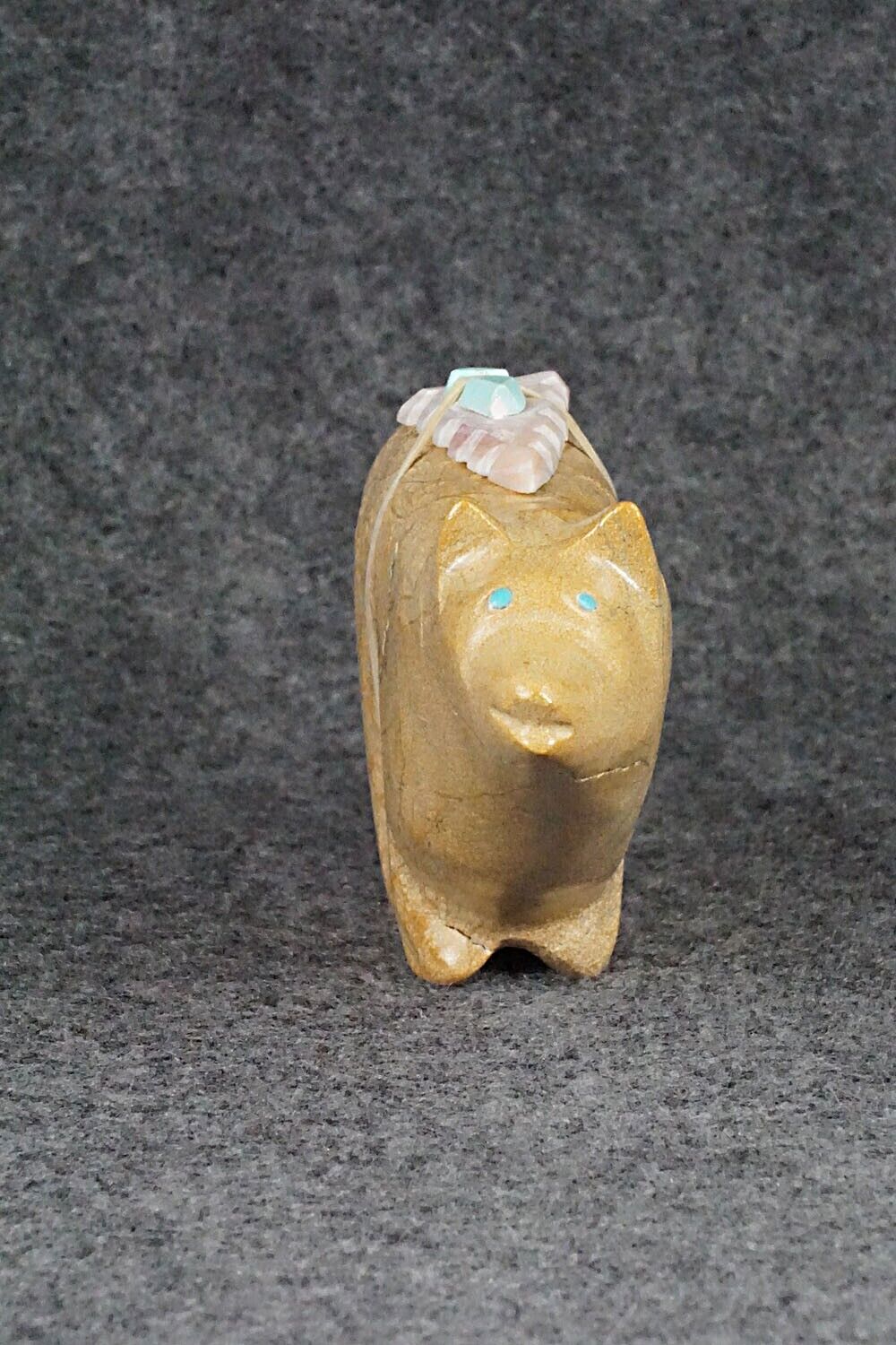 Wolf Zuni Fetish Carving - Delvin Leekya