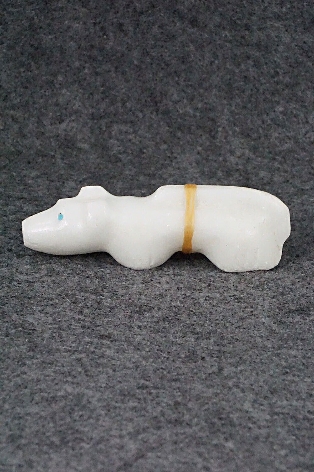 Mountain Lion Zuni Fetish Carving - Peter Gasper