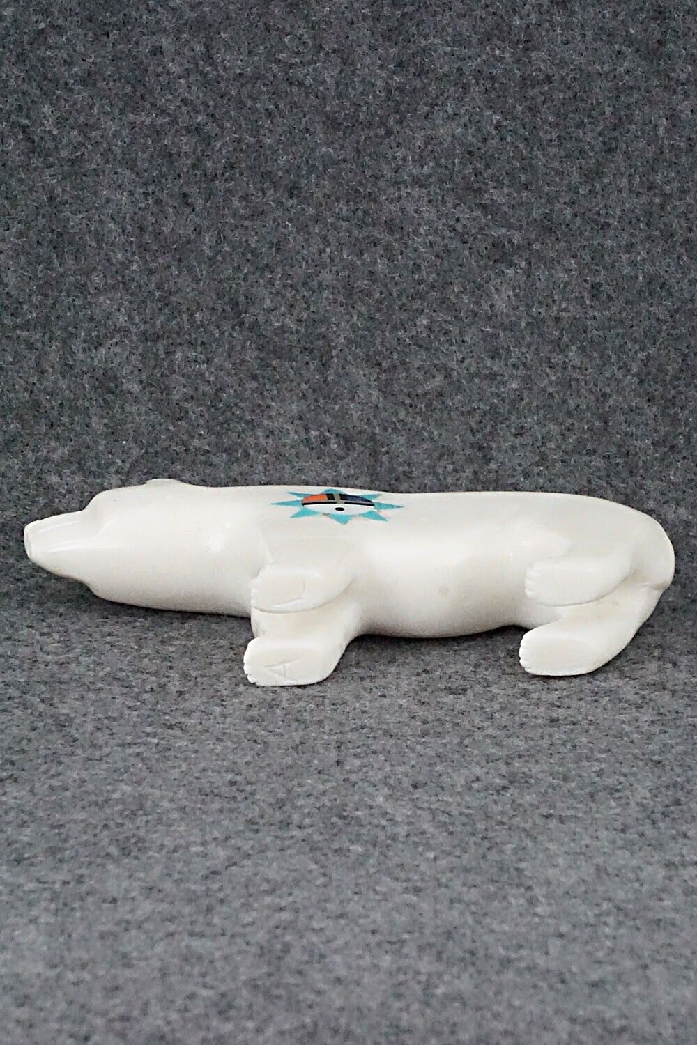 Bear Zuni Fetish Carving - Andres Lementino