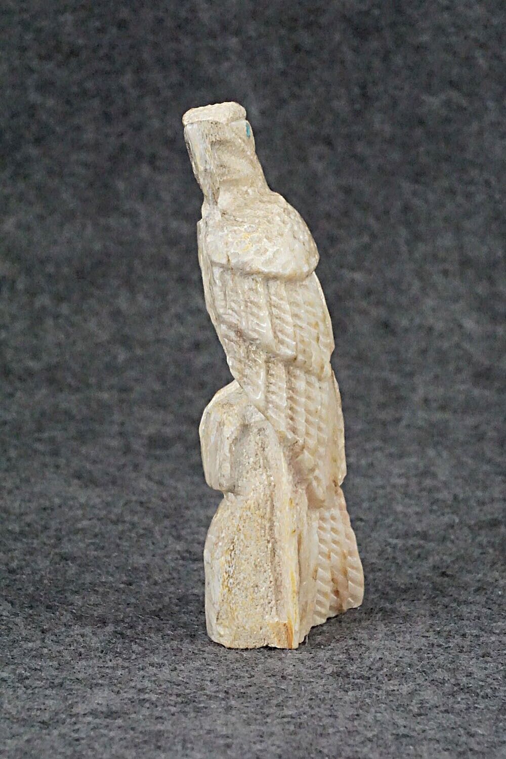 Eagle Zuni Fetish Carving - Jerrold Lahaleon