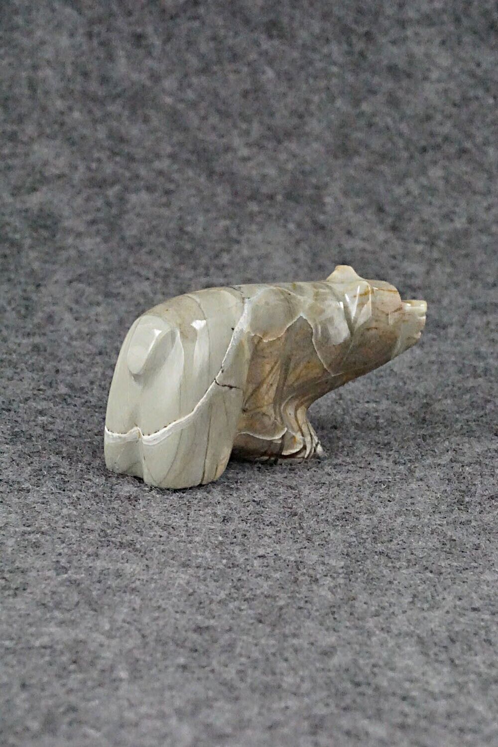Bear Zuni Fetish Carving - David Chavez