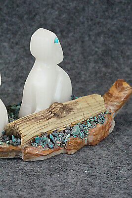 Rabbits Zuni Fetish Carving - Justin Natewa