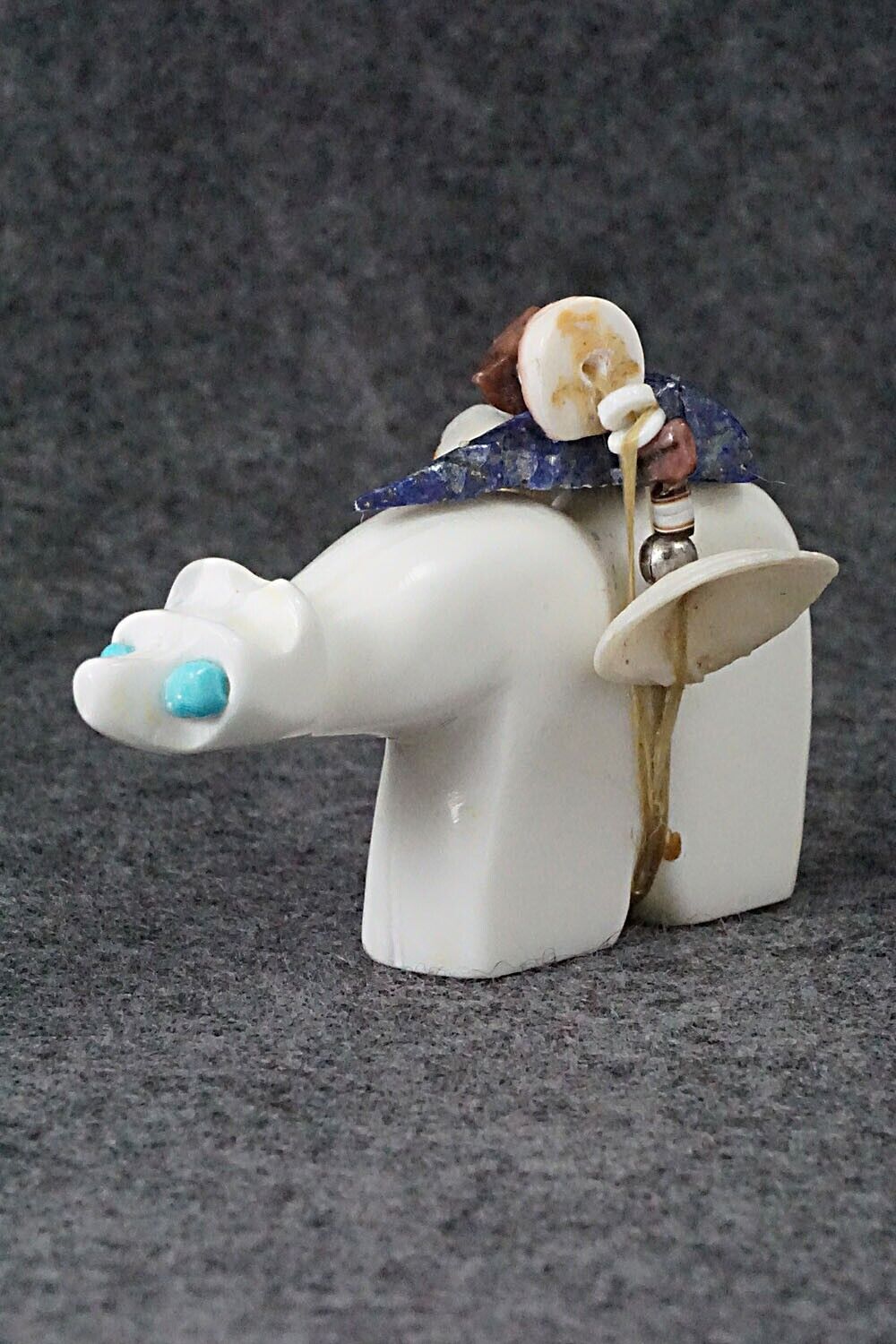 Bear Zuni Fetish Carving - Lance Deysee