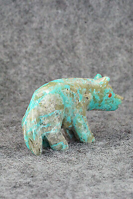 Wolf Zuni Fetish Carving - Andres Quandelacy